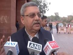 
      
      Kalyan Banerjee welcomes HC's order retaining 32,000 teachers
      
      