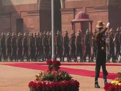 
      
      Red carpet rolled out as Russian President Vladimir Putin set to
      
      