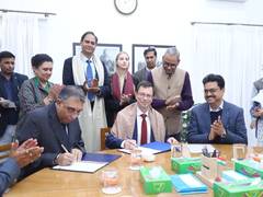
      
      DU to build space mirror lab in collaboration with Russia's HSE..
      
      