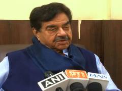
      
      TMC’s Shatrughan Sinha slams BJP as party targets Mamata Banerjee
      
      