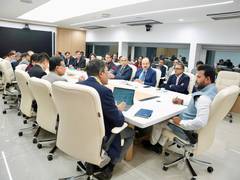 
      
      MoCA, DGCA hold high-level meet on IndiGo disruptions
      
      