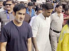 
      
      Indian cricketers, Gambhir visit Shri Jagannath Temple in Odisha
      
      