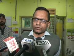 
      
      UP: 3 killed, 13 injured in car-tractor collision near Ayodhya
      
      