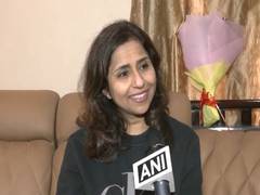 
      
      Menka Soni becomes first Indian woman in US to swear in with Gita
      
      