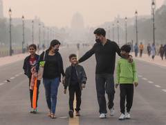 
      
      Persistent smog makes Delhi's air quality 'very poor', AQI soars
      
      