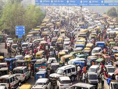 
      
      Auto industry saw 18.7% YoY growth in passenger vehicle sales in 
      
      