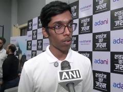 
      
      Praggnanandhaa interacts with children at Dharavi Chess Champions
      
      