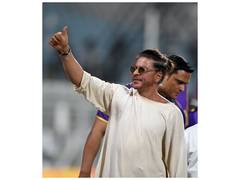 
      
      SRK, son AbRam reach Kolkata ahead of Lionel Messi event
      
      