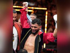 
      
      Faizan Anwar crowned WBA Intercontinental champ 
      
      