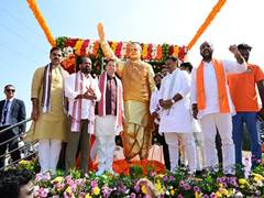 
      
      CM Dhami participates in Vajpayee's statue unveiling ceremony
      
      