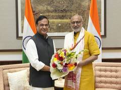 
      
      Assam CM Sarma meets Vice President Radhakrishnan
      
      