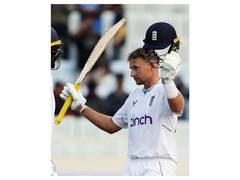 
      
      England announce playing XI for 3rd Ashes Test
      
      