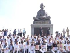 
      
      Karnataka Congress holds protest in Belagavi over National Herald
      
      
