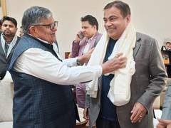 
      
      Gulab Chand Kataria meets Union Ministers in Delhi
      
      