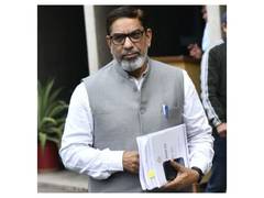 
      
      Aftab Ahmed questions Haryana govt over crop damage compensation
      
      
