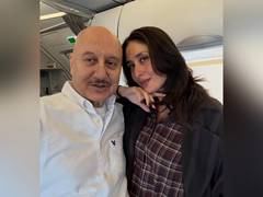 
      
      Anupam Kher remembers meeting Bebo 25 years ago
      
      