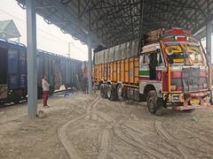 
      
      J-K: First-ever FCI foodgrain freight train reaches Anantnag
      
      