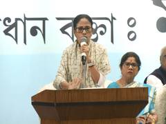
      
      'BJP wants to remove names of 1.5 crore voters in Bengal'
      
      