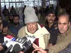 
      
      Snowfall vital for Kashmir, Vande Bharat train easing winter trav
      
      