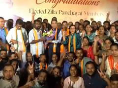 
      
      Goa CM meets BJP's winning District Panchayat candidates
      
      