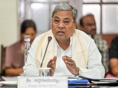 
      
      Karnataka CM announces ex-gratia for Chitradurga accident victims
      
      