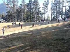 
      
      J-K: Patnitop buzzing with tourists gearing up for Christmas
      
      