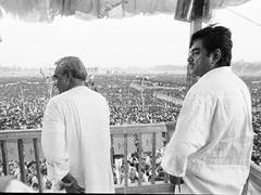 
      
      Shatrughan remembers Atal Bihari Vajpayee on birth anniversary
      
      