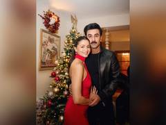 
      
      Alia's Christmas dump features pics with Ranbir, Raha 
      
      