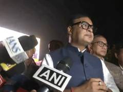 
      
      Assam CM chairs tripartite meeting to discuss various issues
      
      