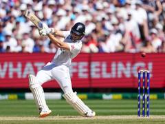 
      
      England snap 18 match winless streak in Australia, seal MCG Test
      
      