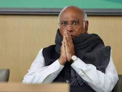 
      
      Kharge addresses the CWC meeting
      
      