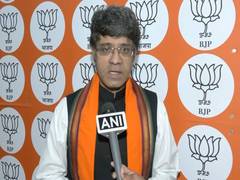 
      
      Kesavan slams Congress Working Committee meet
      
      