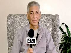 
      
      Taran Adarsh calls ‘Dhurandhar’ a ‘class entertainer'
      
      