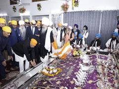 
      
      Bihar CM offers prayers on Guru Gobind Singh’s Prakash Purb
      
      
