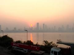 
      
      Thin layer of smog covers Mumbai's Bandra as AQI hits 123
      
      