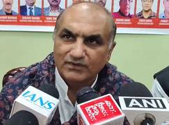 
      
      What govts couldn’t do, we've done: Bali on Amritsar non-veg ban
      
      