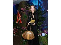 
      
      Miley Cyrus pitches music to filmmakers
      
      