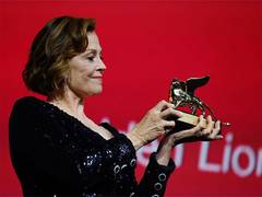 
      
      Sigourney Weaver on her role in 'Holes'
      
      