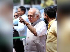 
      
      Congress hails SC directive on Aravallis
      
      