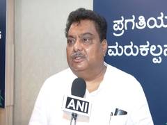 
      
      Karnataka Commerce Minister hails Foxconn factory in Bengaluru
      
      