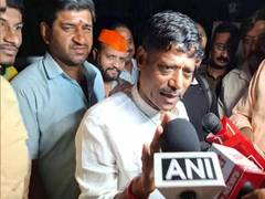 
      
      Maha: Ravindra Dhangekar meets Ajit Pawar, denies switching parti
      
      