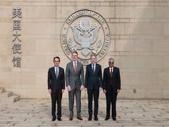 
      
      Quad Amb reaffirm grouping's role for 