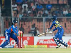 
      
      Sri Lanka Women win toss, opt to bowl against India in 5th T20I
      
      