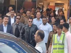 
    Salman Khan arrives at Jamnagar in style
    