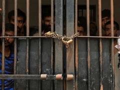 
      
      India, Pakistan exchange list of prisoners, fishermen; 167 Indian
      
      