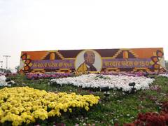 
      
      Ahmedabad hosts 14th International Flower Show
      
      