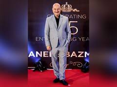 
      
      Anupam Kher starts 550th film 'Khosla Ka Ghosla 2'
      
      