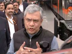 
      
      Ashwini Vaishnaw inspects first Vande Bharat sleeper train
      
      