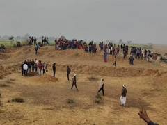 
      
      Rajasthan:  Ancient pot discovered; villagers suspect treasur
      
      