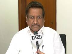 
      
      Prithviraj Chavan criticises Umar Khalid's prolonged detention
      
      
